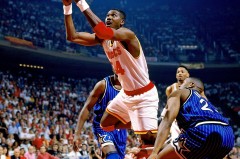 篮球传奇魔术师约翰逊揭秘：乔丹领衔NBA历史最佳球员榜