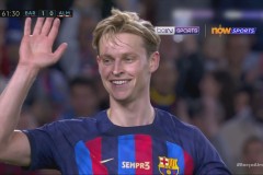 巴塞罗那队皮克告别战西甲赛事2-0胜利